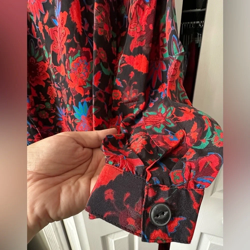 RARE RAG AND BONE NWT Emily Silk Floral Blouse—XS